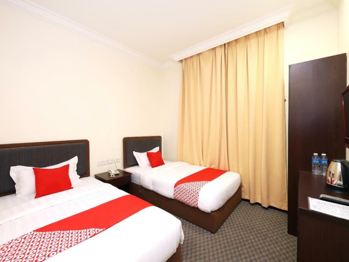 Oyo 750 Comfort Hotel Κότα Κιναμπαλού Εξωτερικό φωτογραφία