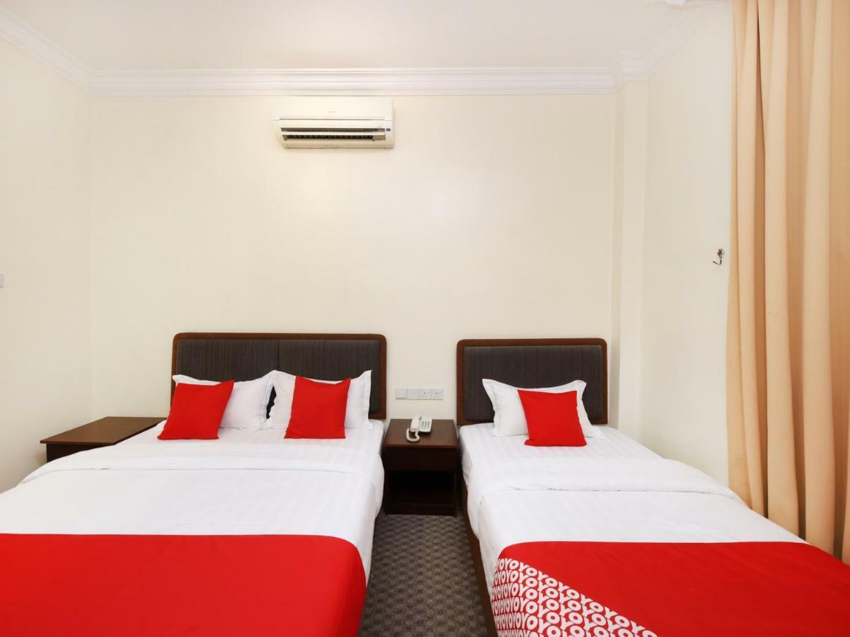 Oyo 750 Comfort Hotel Κότα Κιναμπαλού Εξωτερικό φωτογραφία