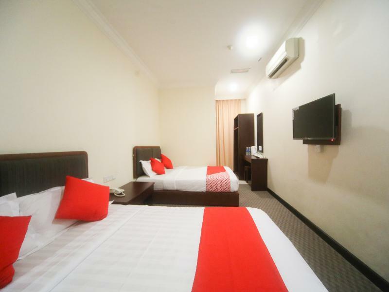 Oyo 750 Comfort Hotel Κότα Κιναμπαλού Εξωτερικό φωτογραφία